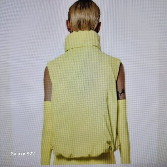NWT Rains Womens Loop Vest In Color Straw. Size Medium - Picture 3 of 7